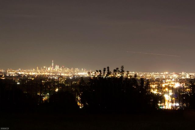 2 Ridge Rd, West Orange Twp., NJ 07052