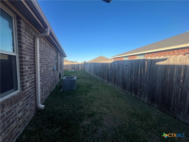 1401 Loyal Lane B, Killeen, TX 76549