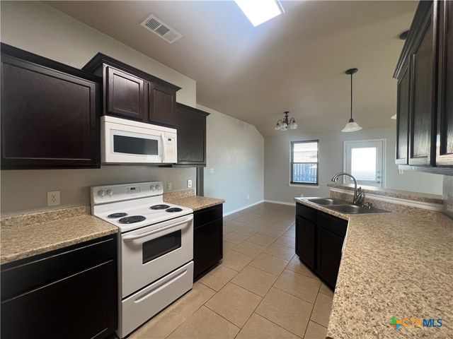 1401 Loyal Lane B, Killeen, TX 76549