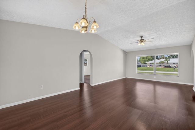 1549 SE COWNIE Street, Port St. Lucie, Port St Lucie, FL 34983