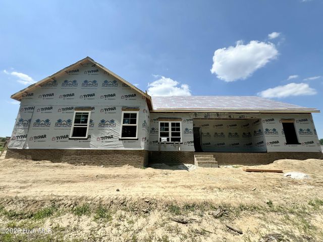 310 Creeks Edge Drive, Pikeville, NC 27863