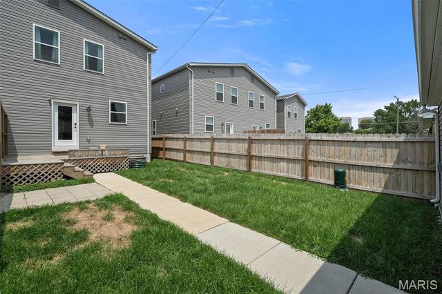 1406 Menard Street, St Louis, MO 63104