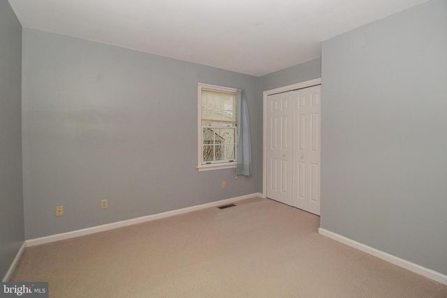 7 SOUTHFIELD RD, Lebanon, PA 17042