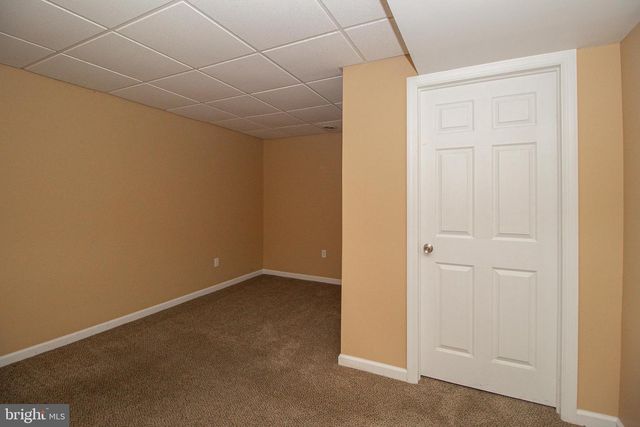 7 SOUTHFIELD RD, Lebanon, PA 17042