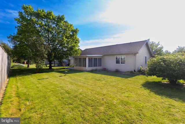 7 SOUTHFIELD RD, Lebanon, PA 17042