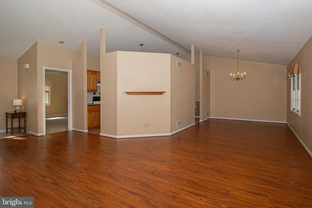 7 SOUTHFIELD RD, Lebanon, PA 17042