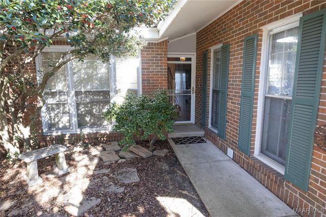 2043 HAZEL HEDGE Lane, Montgomery, AL 36106