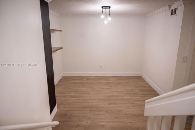 9167 Fontainebleau Blvd 6, Miami, FL 33172