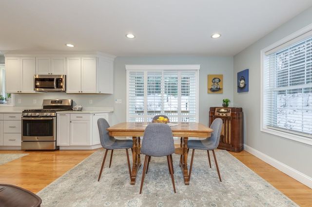 104 Olde Bridge Lane, Epping, NH 03042