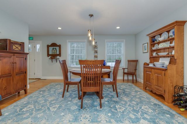 104 Olde Bridge Lane, Epping, NH 03042