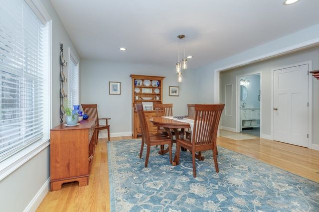 104 Olde Bridge Lane, Epping, NH 03042