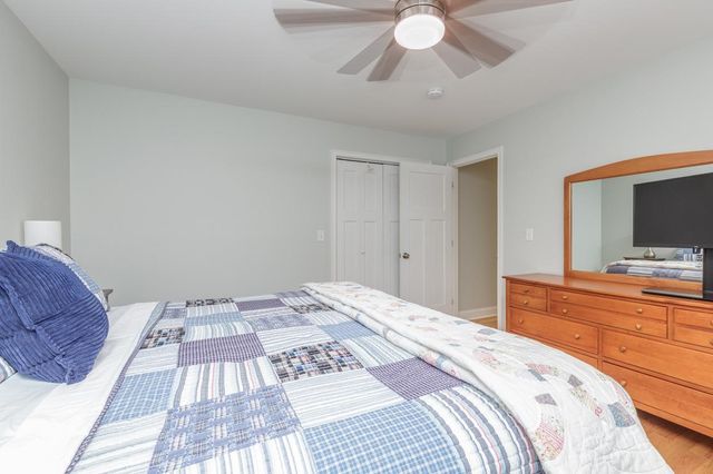 104 Olde Bridge Lane, Epping, NH 03042