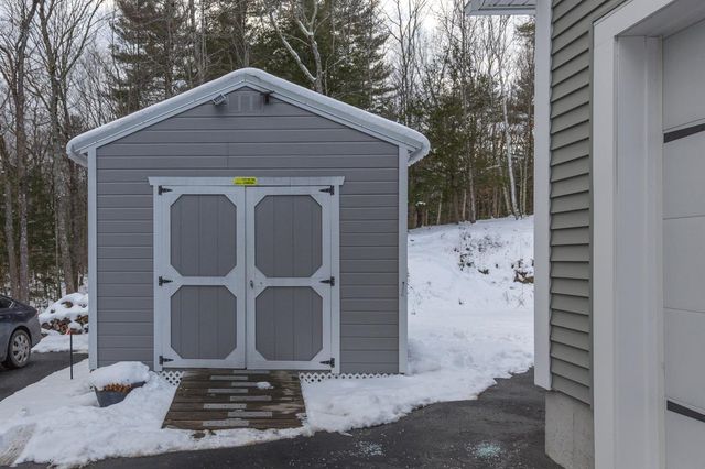 104 Olde Bridge Lane, Epping, NH 03042