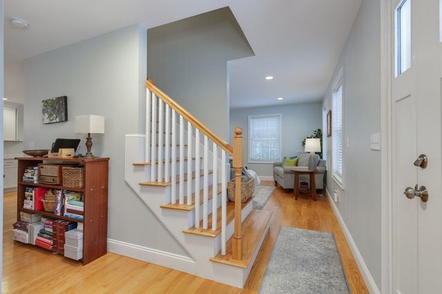 104 Olde Bridge Lane, Epping, NH 03042