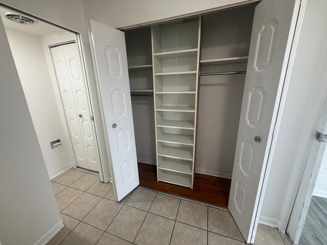 2310 N Harlem Avenue 406, Elmwood Park, IL 60707