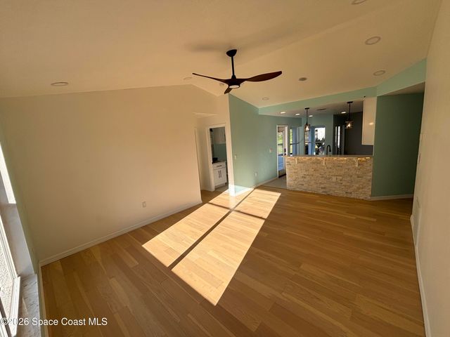 1038 Lynbrook Street NW, Palm Bay, FL 32907
