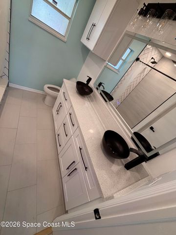 1038 Lynbrook Street NW, Palm Bay, FL 32907