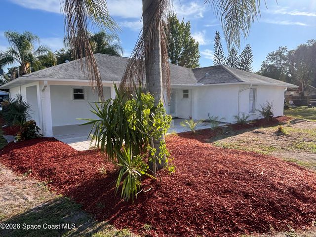 1038 Lynbrook Street NW, Palm Bay, FL 32907