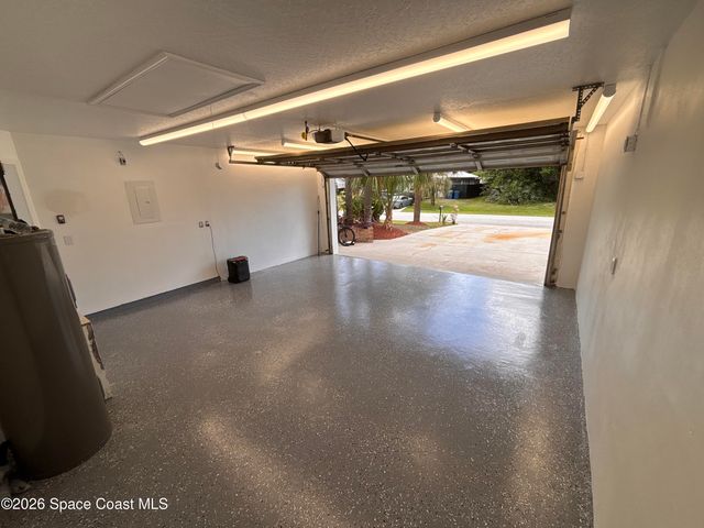 1038 Lynbrook Street NW, Palm Bay, FL 32907