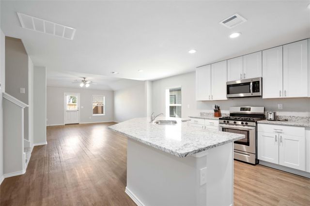 4226 Stuebner Hill Drive, Houston, TX 77068