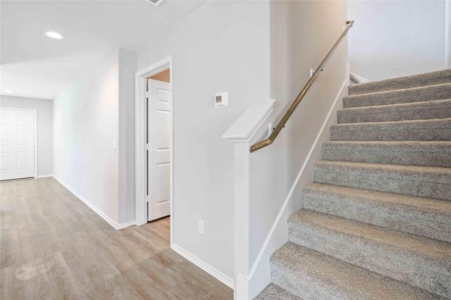 4226 Stuebner Hill Drive, Houston, TX 77068