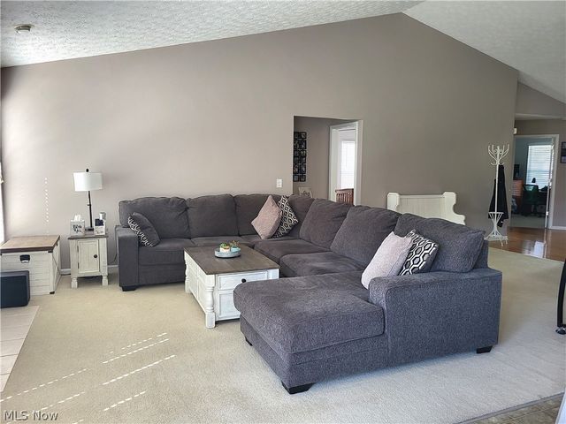 6210 Dogwood Lane, North Ridgeville, OH 44039