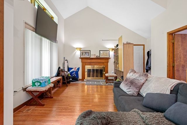 23 Corey Way 23, Northborough, MA 01532