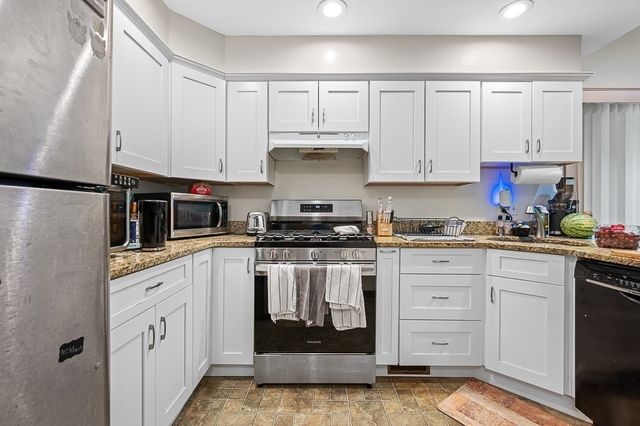 23 Corey Way 23, Northborough, MA 01532