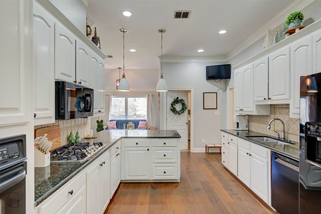 301 Jacobs Pointe, Benton, LA 71006