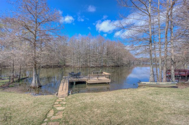 301 Jacobs Pointe, Benton, LA 71006