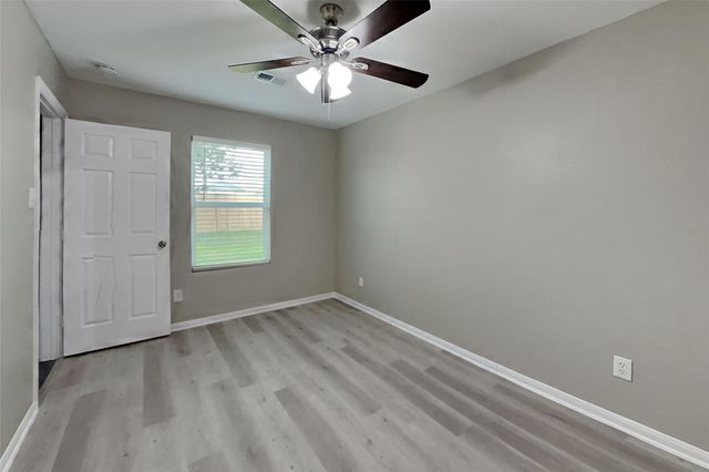 16778 N Thrasher Drive, Conroe, TX 77385