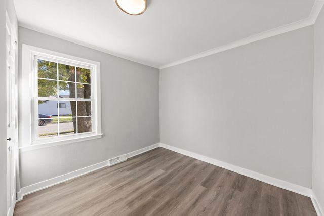 5701 W 89th Place, Oak Lawn, IL 60453