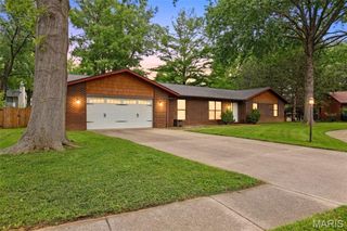 104 Nicole Court, O'fallon, IL 62269