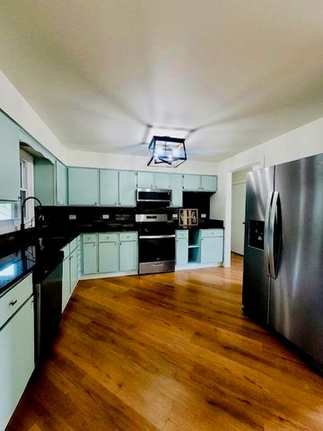 25640 W Glade Drive, Lake Villa, IL 60046