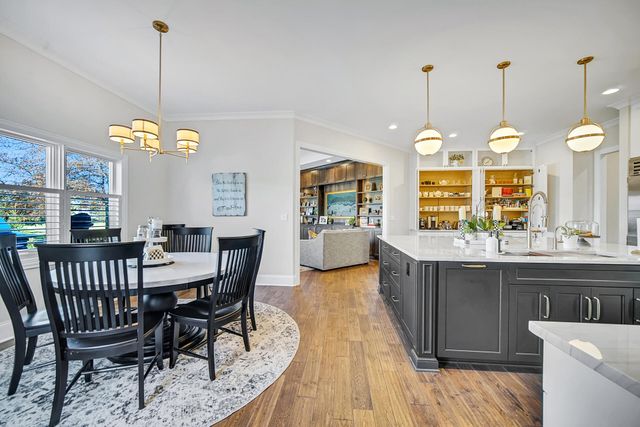 917 Perthshire Lane, Dyer, IN 46311