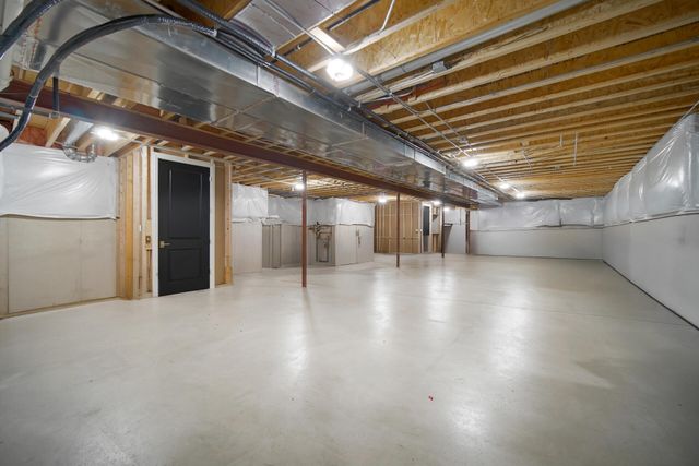 917 Perthshire Lane, Dyer, IN 46311