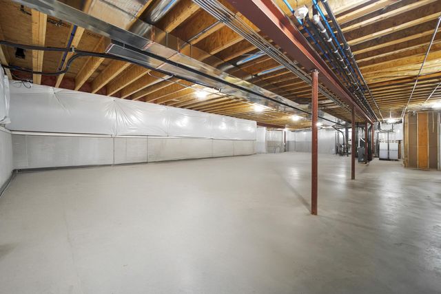 917 Perthshire Lane, Dyer, IN 46311