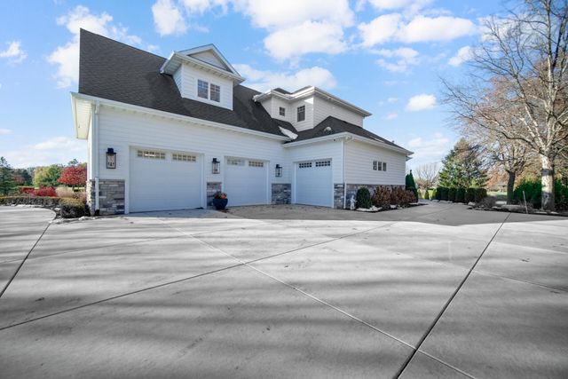 917 Perthshire Lane, Dyer, IN 46311