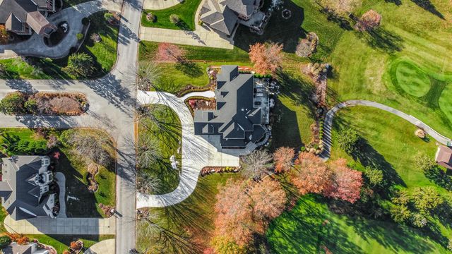 917 Perthshire Lane, Dyer, IN 46311