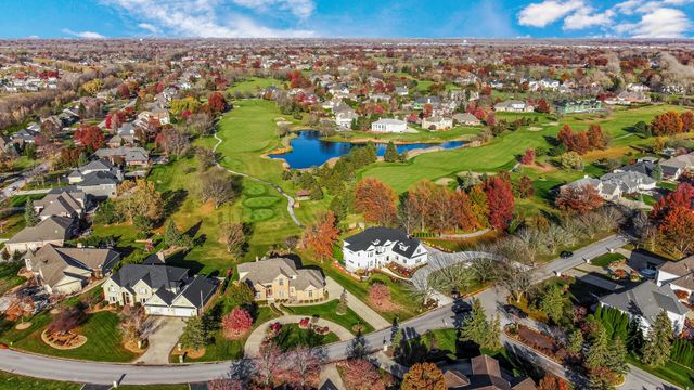 917 Perthshire Lane, Dyer, IN 46311