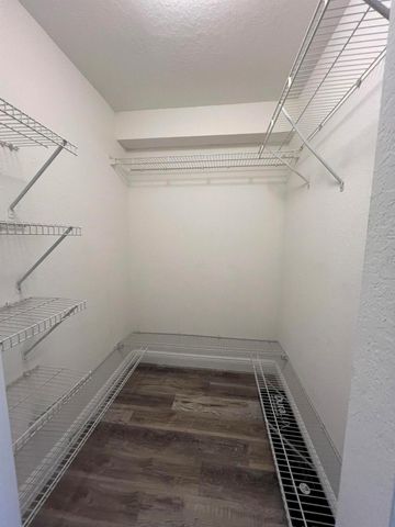 191 SW Palm Drive 105, Port St Lucie, FL 34986