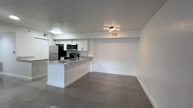 191 SW Palm Drive 105, Port St Lucie, FL 34986