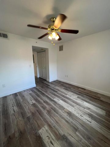 191 SW Palm Drive 105, Port St Lucie, FL 34986