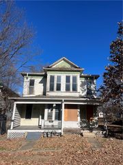 1113 Corby Street, St Joseph, MO 64501