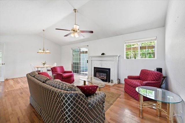 11452 Polaris Dr, Grass Valley, CA 95949