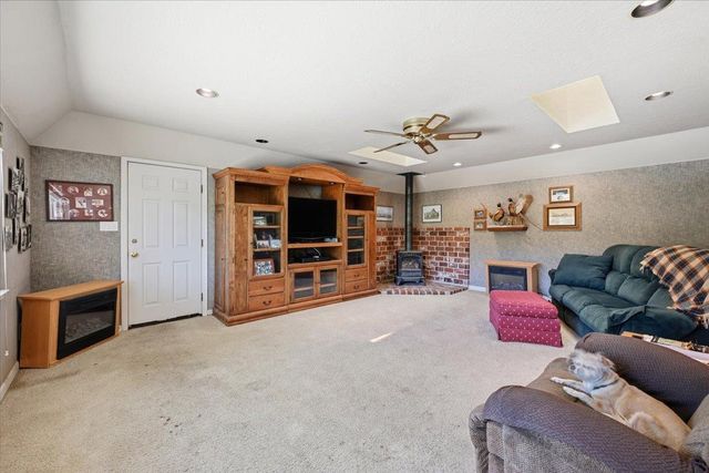 11452 Polaris Dr, Grass Valley, CA 95949
