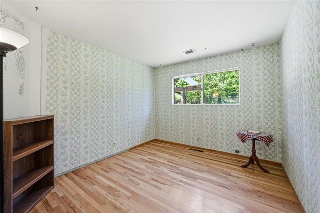 11452 Polaris Dr, Grass Valley, CA 95949