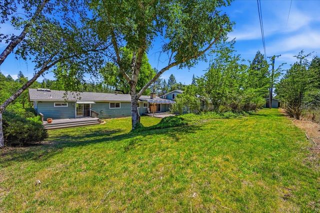 11452 Polaris Dr, Grass Valley, CA 95949