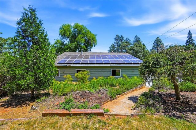 11452 Polaris Dr, Grass Valley, CA 95949