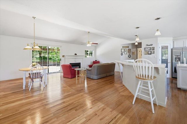 11452 Polaris Dr, Grass Valley, CA 95949